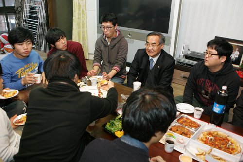 새터민청소년그룹홈 현장방문(2012년1월20일) 사진2