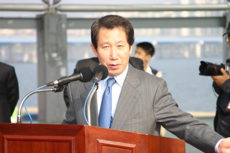 김근태 장관, '2004 사랑의 식품나눔 한마당' 행사 참석  사진1