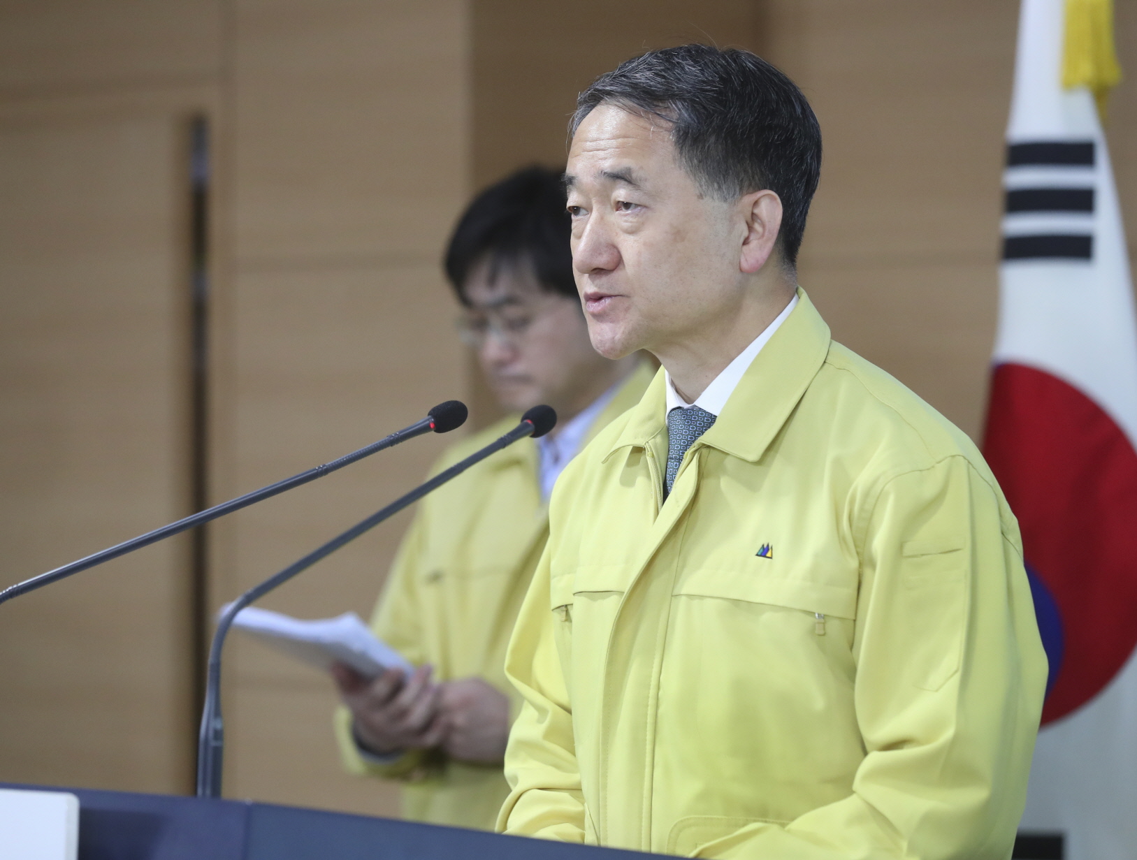 신종 코로나바이러스감염증 대응 총리 주재 회의 후 브리핑 사진3
