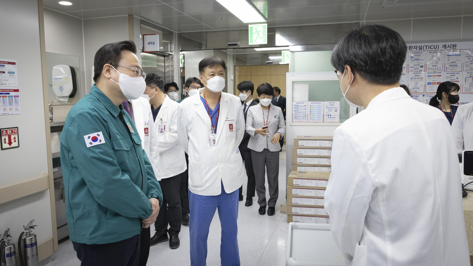 경북대학교병원 중증·응급 비상진료 현장점검 및 의료진 격려 사진18