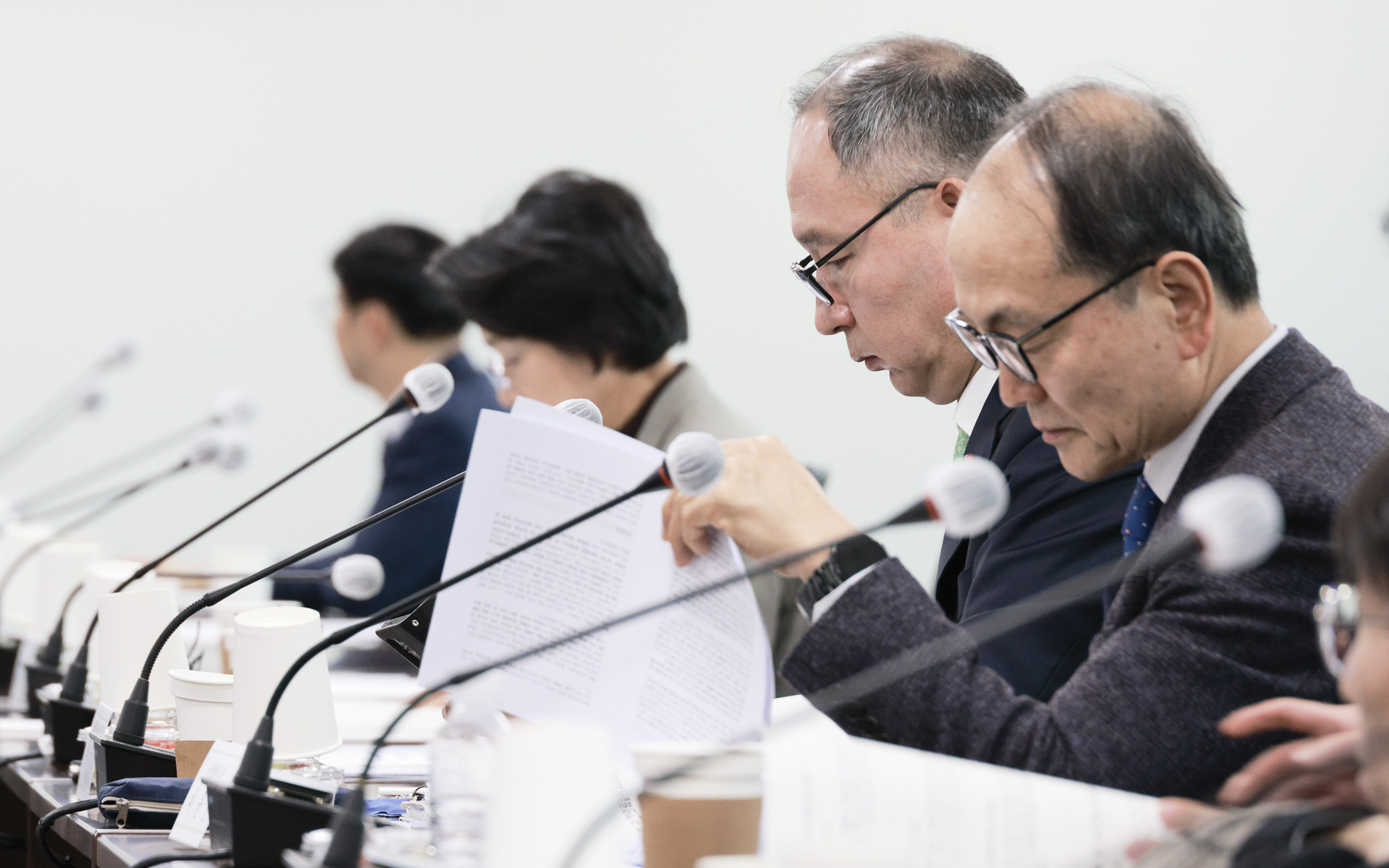 「보건의료정책심의위원회」 5차 회의(1.27.)에서 수급추계 공급 1안과 의학교육 여건을 반영한 방안 논의 사진2