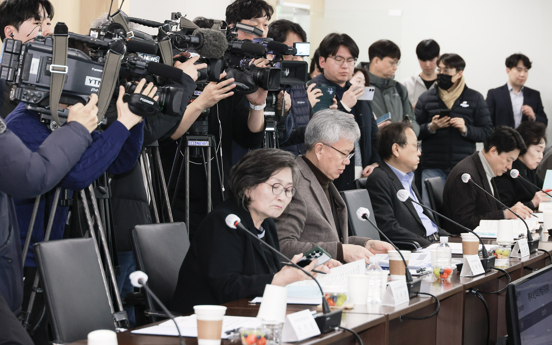 「보건의료정책심의위원회」 5차 회의(1.27.)에서 수급추계 공급 1안과 의학교육 여건을 반영한 방안 논의 사진6