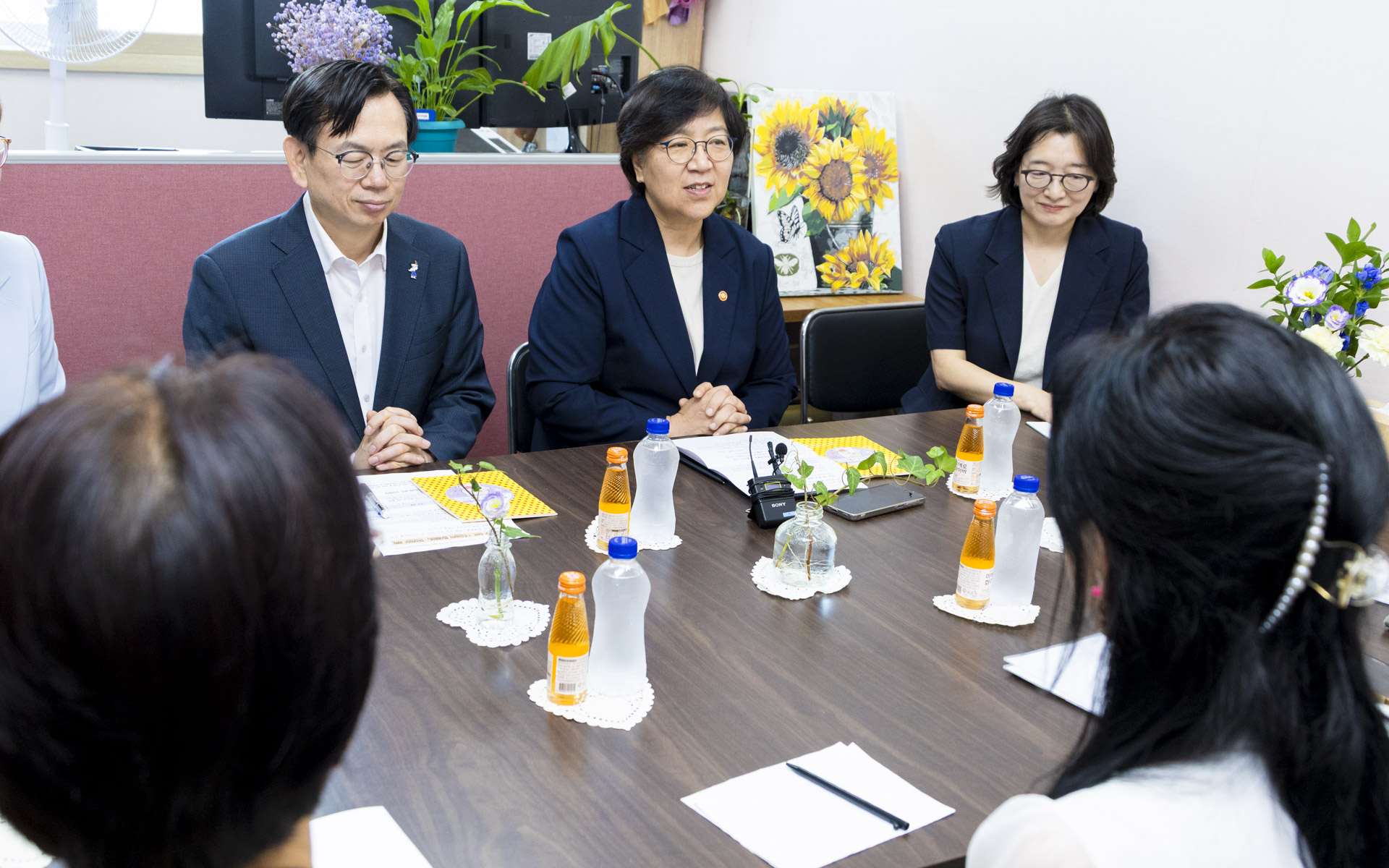 장관, 여름방학 초등 틈새돌봄 현장 찾아 아이들 점심 배식 및 운영 점검 사진5