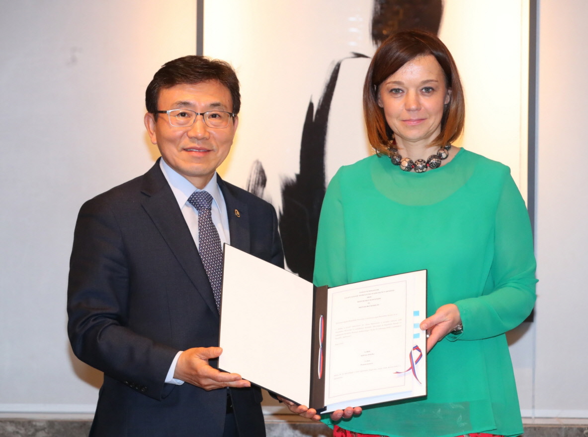 Signing of the Administrative Arrangement of the Korea-Slovenia Agreement on Social Security (April 18, 2019) 사진3