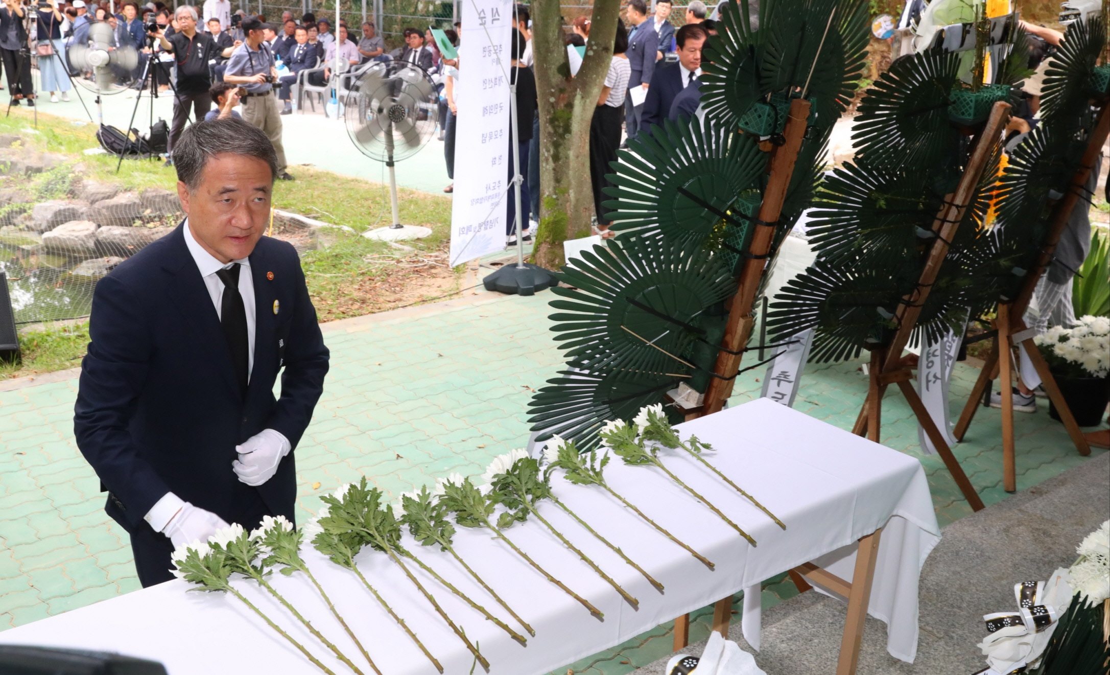 Minister Park Attends 74th Memorial Service for Korean Atomic Bomb Victims 사진11