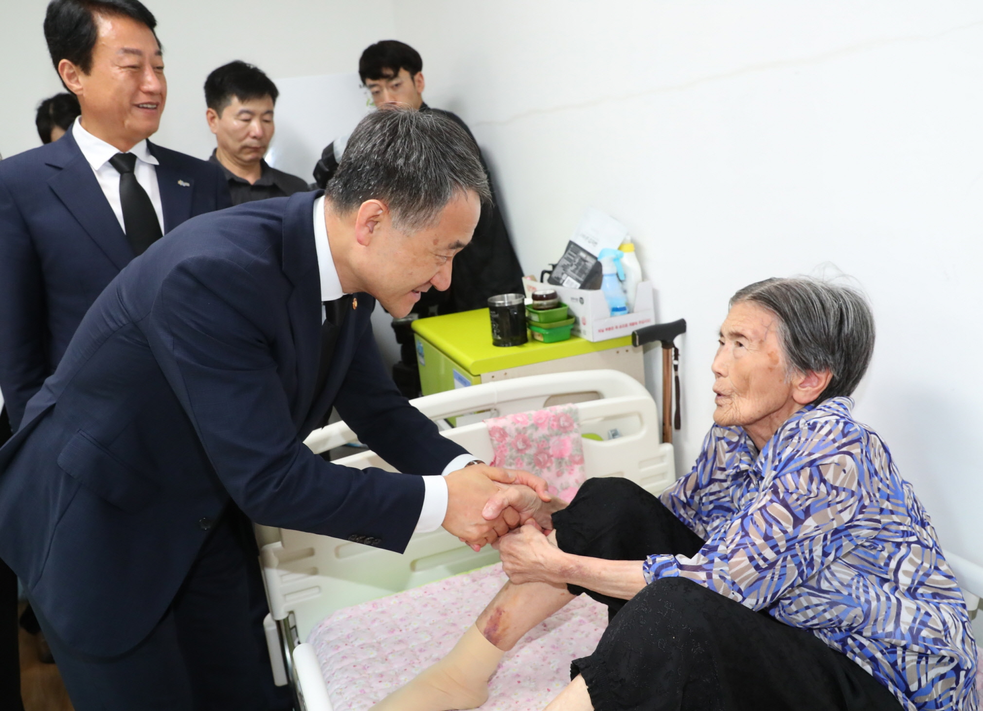 Minister Park Attends 74th Memorial Service for Korean Atomic Bomb Victims 사진3