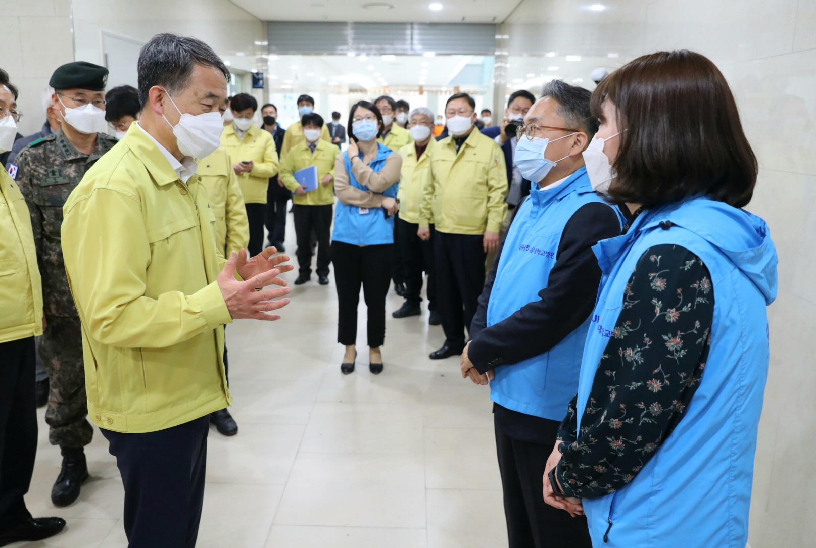 Park Neung-hoo, Vice Head 1 of the Central Disaster and Safety Countermeasures Headquarters, Attends the Opening Ceremony of the Gyeongbuk Daegu 3 Community Treatment Center (Mun-gyeong Seoul National University Hospital Training Center) 사진16
