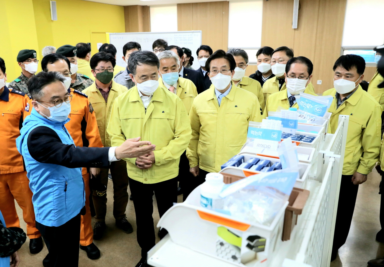 Park Neung-hoo, Vice Head 1 of the Central Disaster and Safety Countermeasures Headquarters, Attends the Opening Ceremony of the Gyeongbuk Daegu 3 Community Treatment Center (Mun-gyeong Seoul National University Hospital Training Center) 사진6