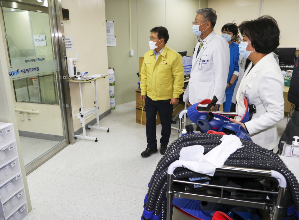 Health Minister and Major Hospitals Discuss Cooperation Amidst Pandemic 사진7